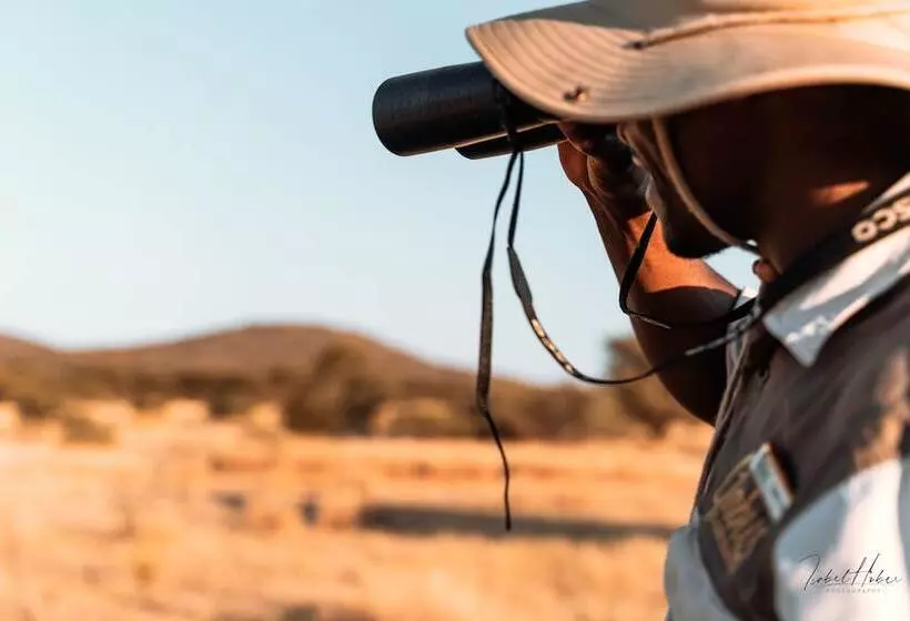 هتل Gabus Game Ranch