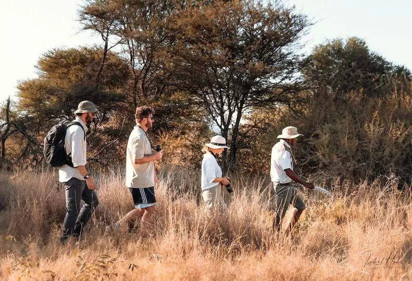 هتل Gabus Game Ranch