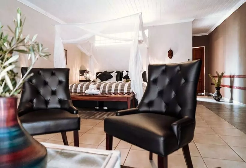 هتل Gabus Game Ranch