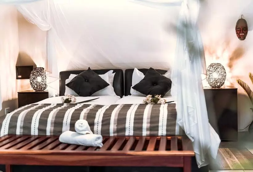 هتل Gabus Game Ranch