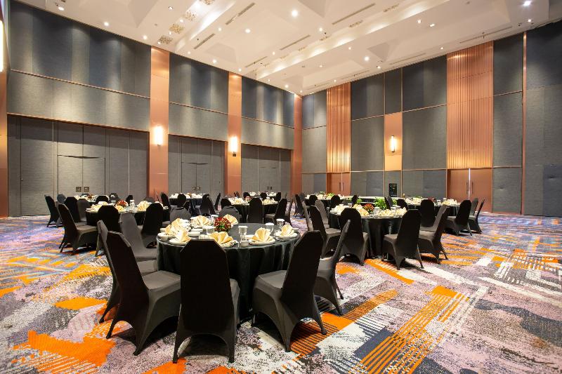 Harris Hotel & Conventions Gubeng