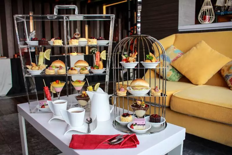 Harris Hotel & Conventions Gubeng