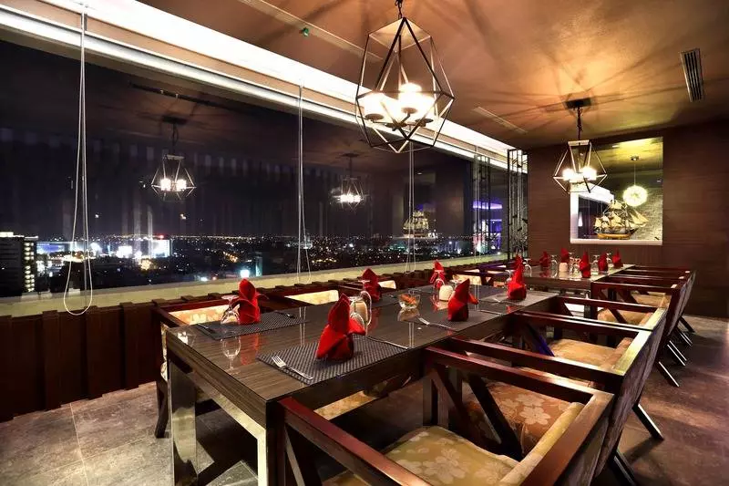 Harris Hotel & Conventions Gubeng