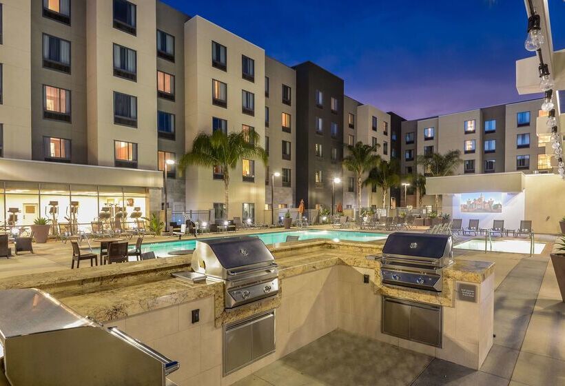 호텔 Homewood Suites By Hilton Anaheim Resort – Convention Center