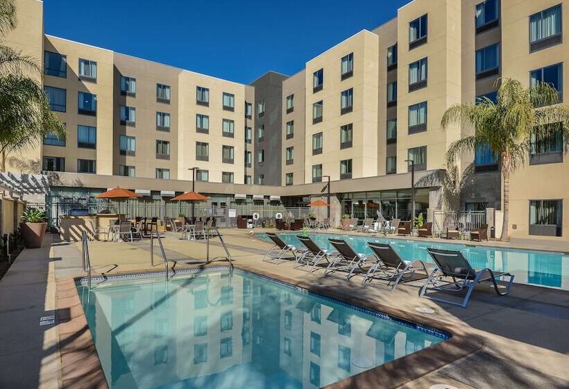 호텔 Homewood Suites By Hilton Anaheim Resort – Convention Center