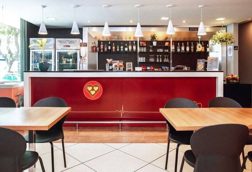 בית מלון כפרי Ibis Belo Horizonte Savassi