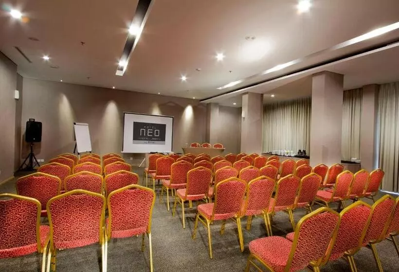 Neo Hotel Tendean Jakarta By Aston
