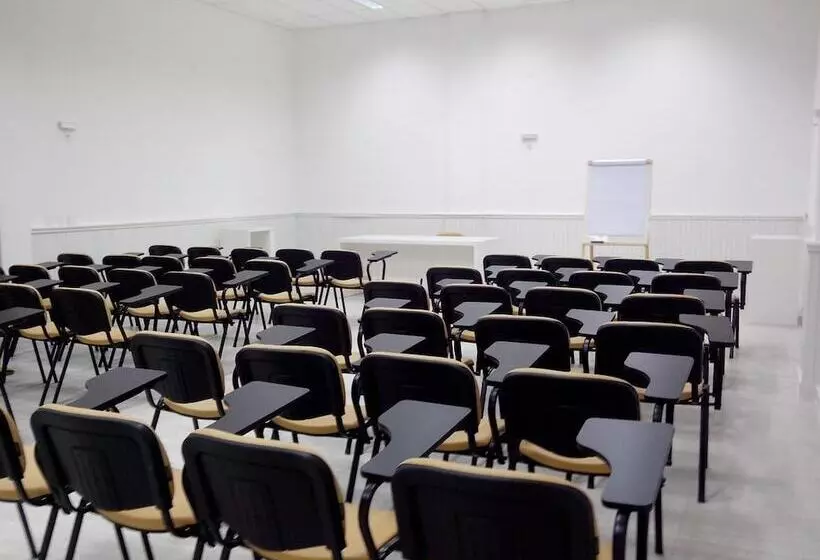 בית מלון כפרי Oma Zita