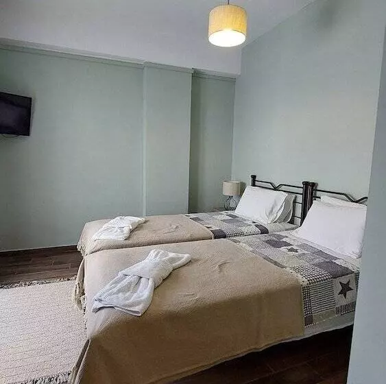 בית מלון כפרי Omega Rooms Anaxos