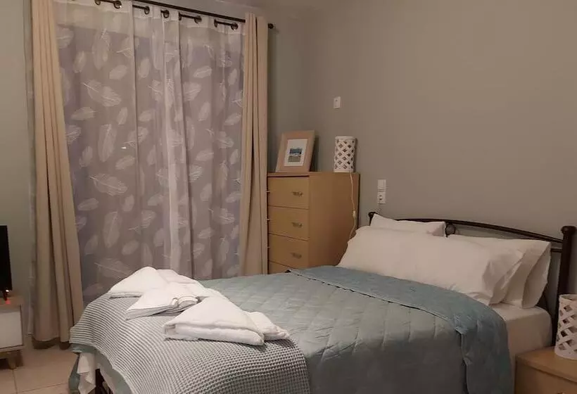 בית מלון כפרי Omega Rooms Anaxos