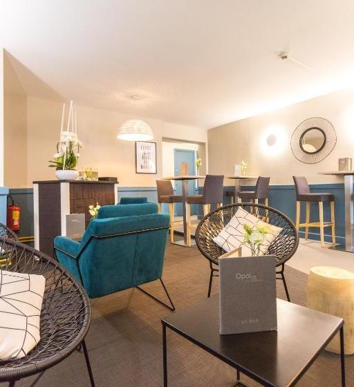 בית מלון כפרי Opal Inn