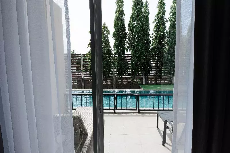 Hotelli The Melody Phuket   Sha Extra Plus