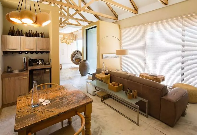 هتل The Olive Exclusive Allsuite