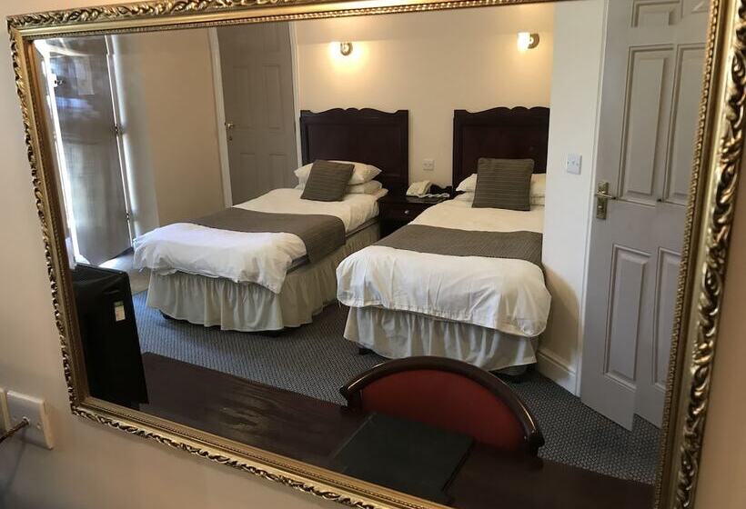 בית מלון כפרי The White Horse