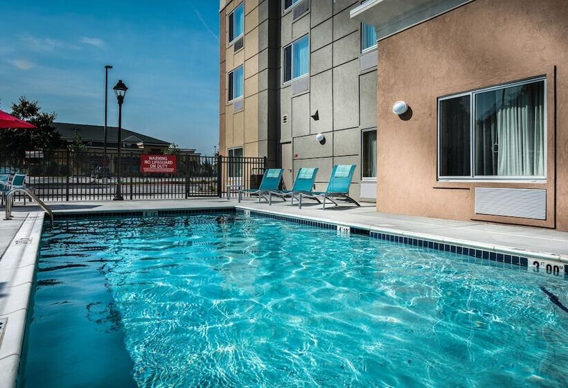 فندق Towneplace Suites By Marriott Goldsboro