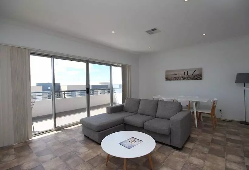 酒店 Wallaroo Marina Apartments