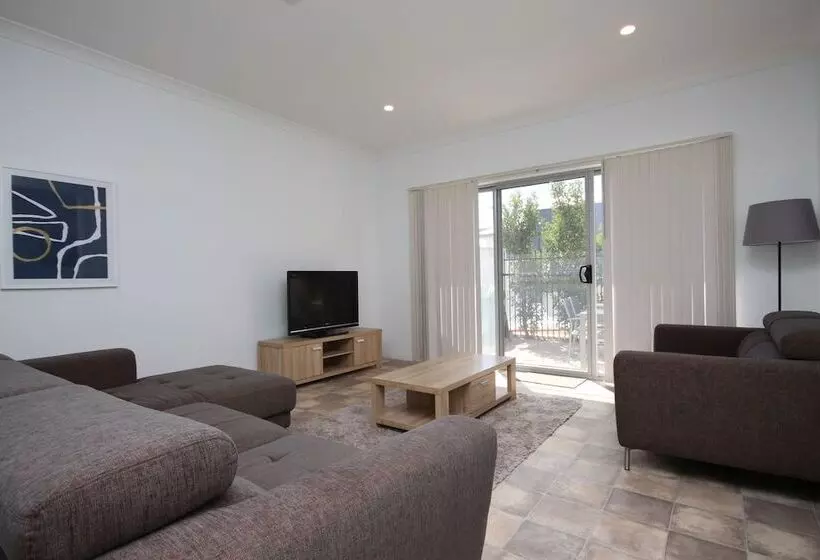 酒店 Wallaroo Marina Apartments