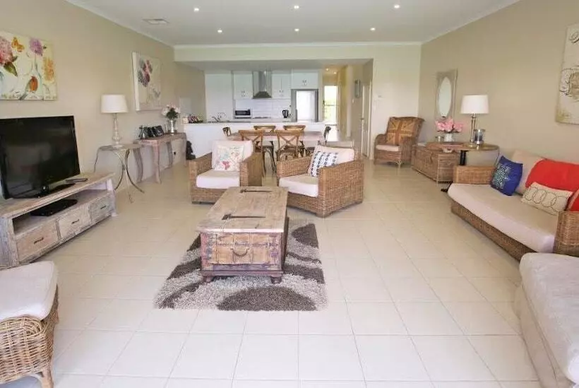 酒店 Wallaroo Marina Apartments