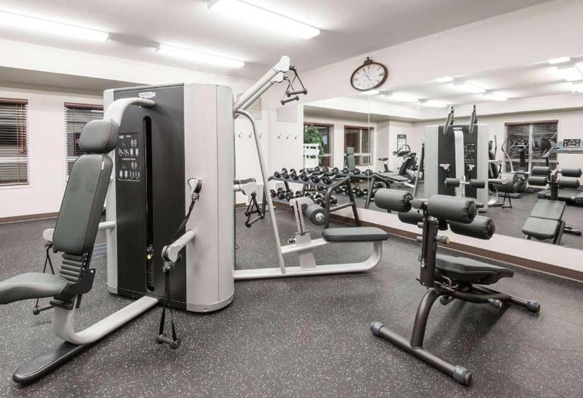 Microtel Inn & Suites By Wyndham Fort Saint John