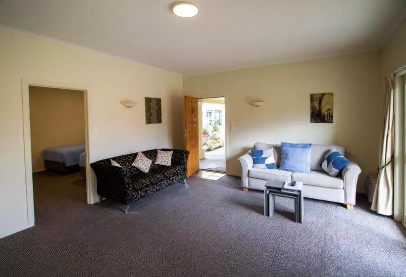 מוטל Tuscany On Thames