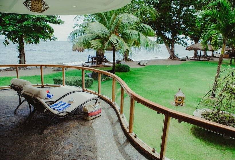 Vida Homes Condo Resort