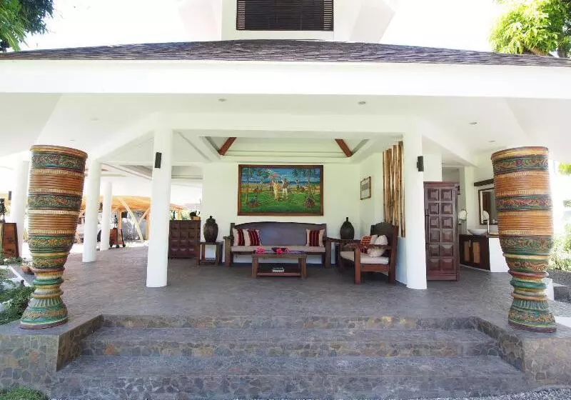 Vida Homes Condo Resort