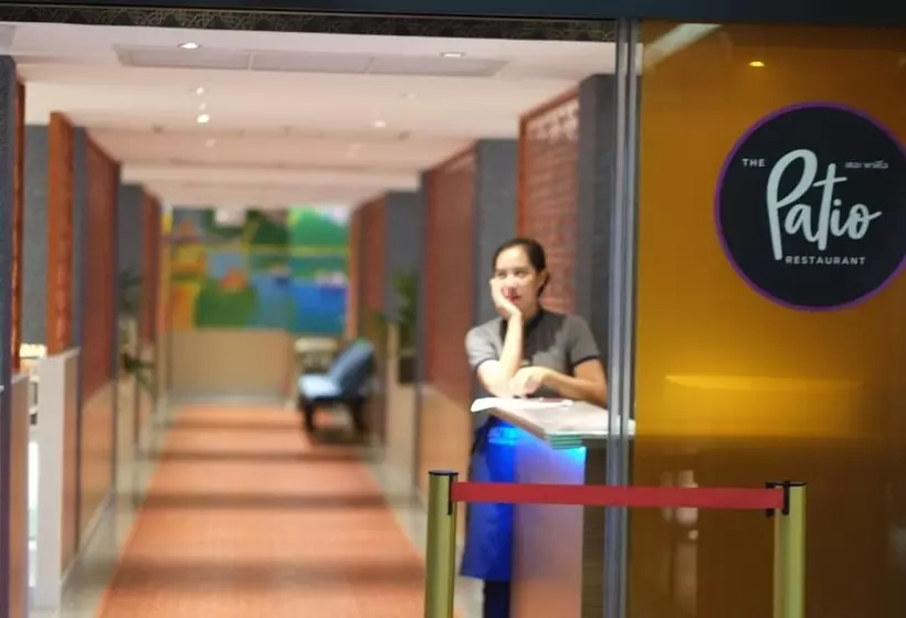 Bizotel Premier Hotel & Residence