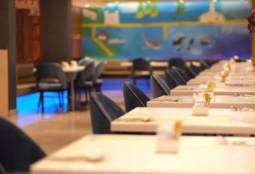 Bizotel Premier Hotel & Residence