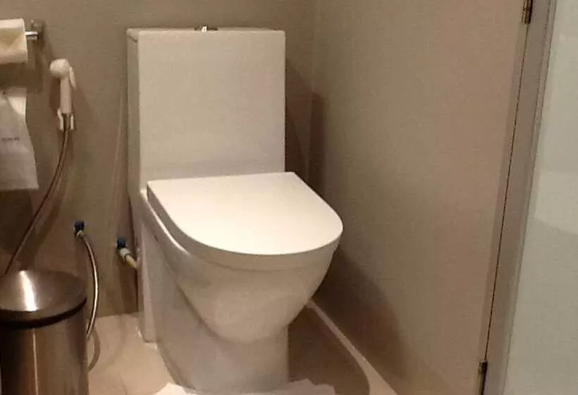 Bizotel Premier Hotel & Residence