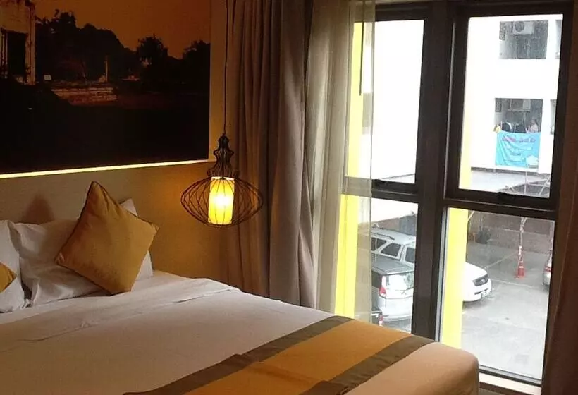 Bizotel Premier Hotel & Residence