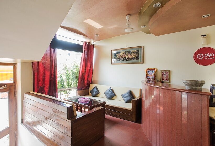 פונדק Oyo Rooms Raja Park