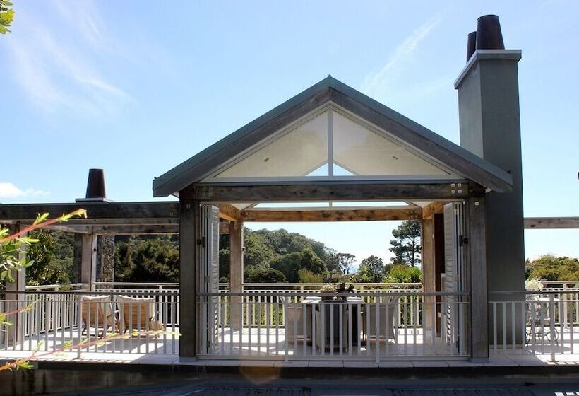 בית מלון כפרי 970 Lonely Bay Lodge