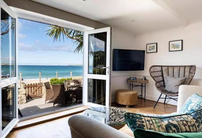 هتل Carbis Bay And Spa