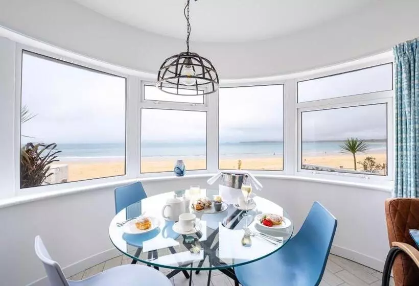 هتل Carbis Bay And Spa