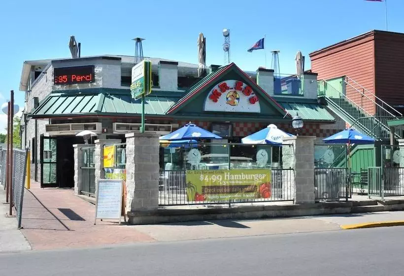 ホテル Commodore Resort