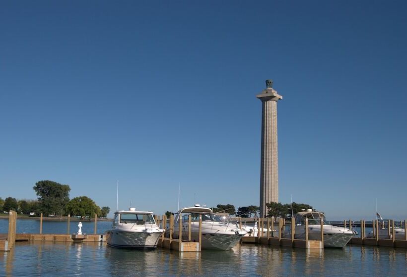 Hotel Commodore Resort