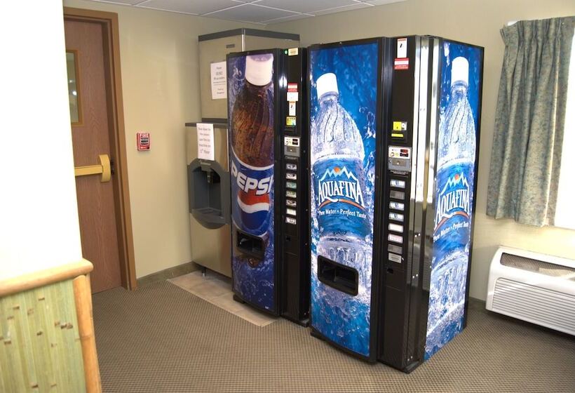 Hotel Commodore Resort