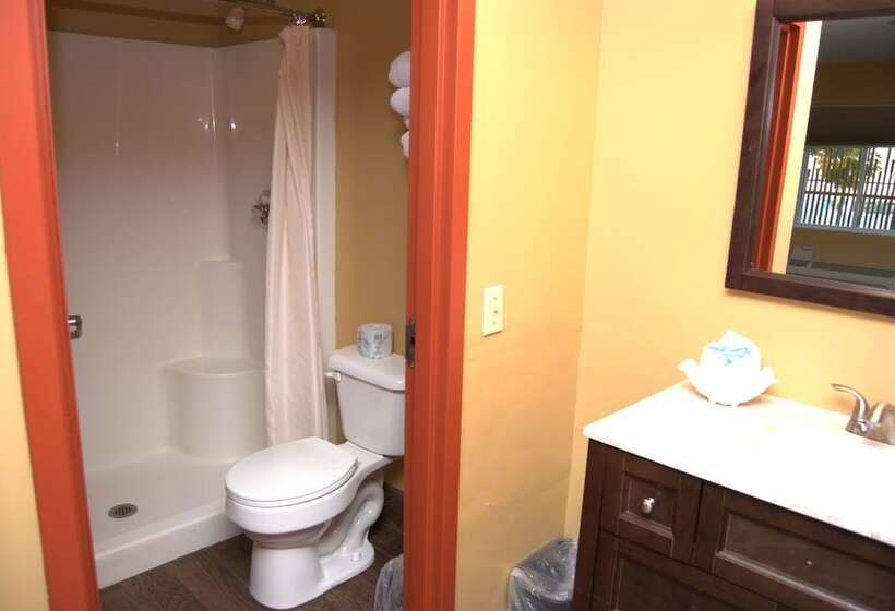 Hotel Commodore Resort