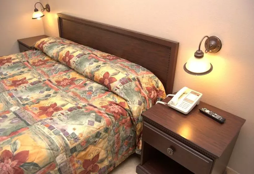 ホテル Commodore Resort