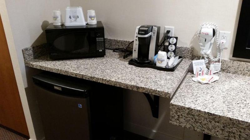 Отель Days Inn Sioux Lookout