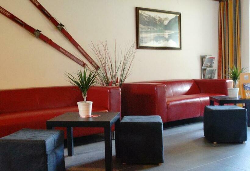 First Mountain Hotel Zillertal