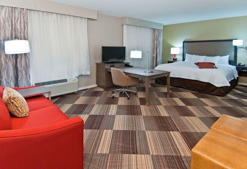Отель Hampton Inn & Suites Pauls Valley