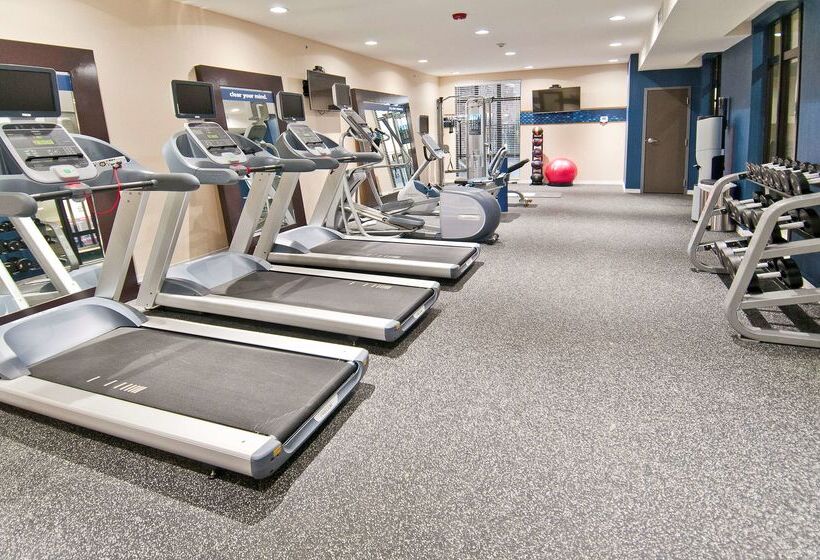 Отель Hampton Inn & Suites Pauls Valley