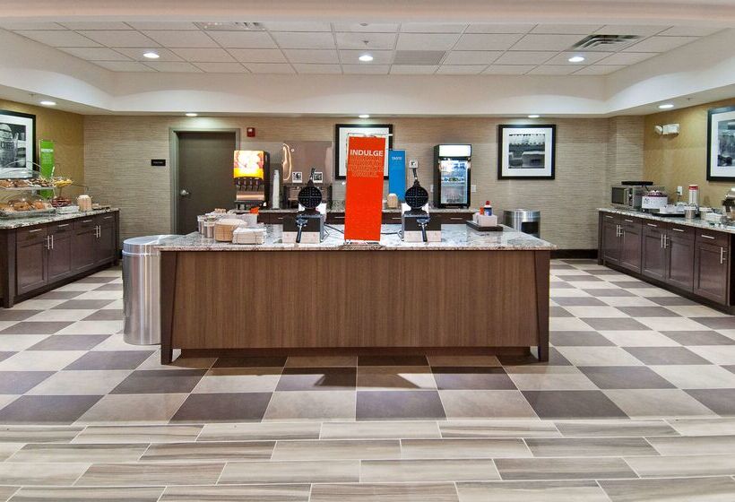 Отель Hampton Inn & Suites Pauls Valley
