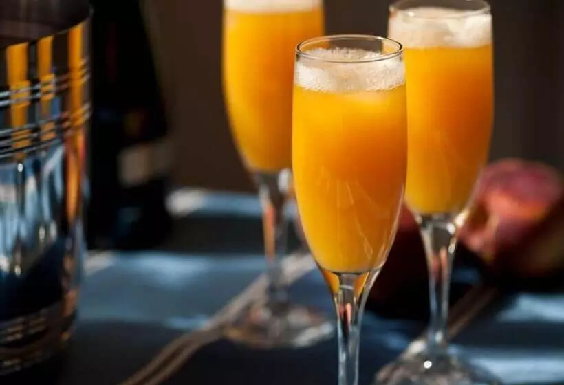 هتل Henderson Castle Inn