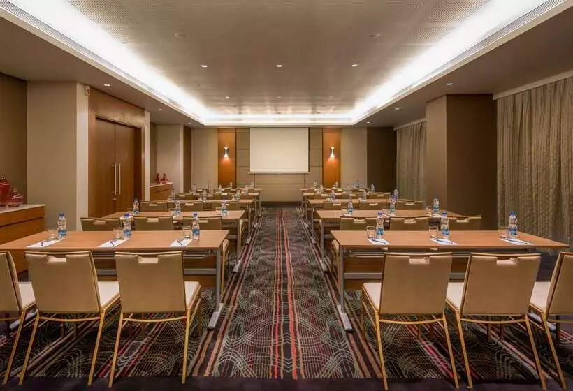 בית מלון כפרי Hyatt Place Pune Hinjawadi