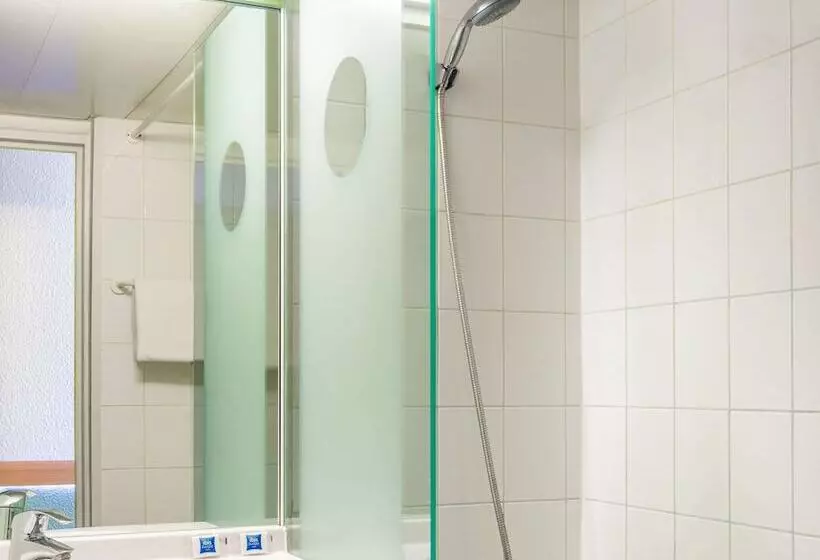 هتل Ibis Budget Paris Porte De Bagnolet