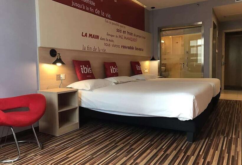 Отель Ibis Jinan Quancheng Rd