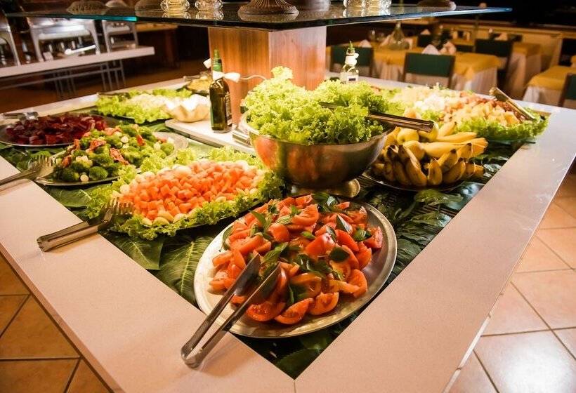 فندق Internacional Gravatal