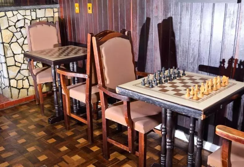 Отель Internacional Gravatal